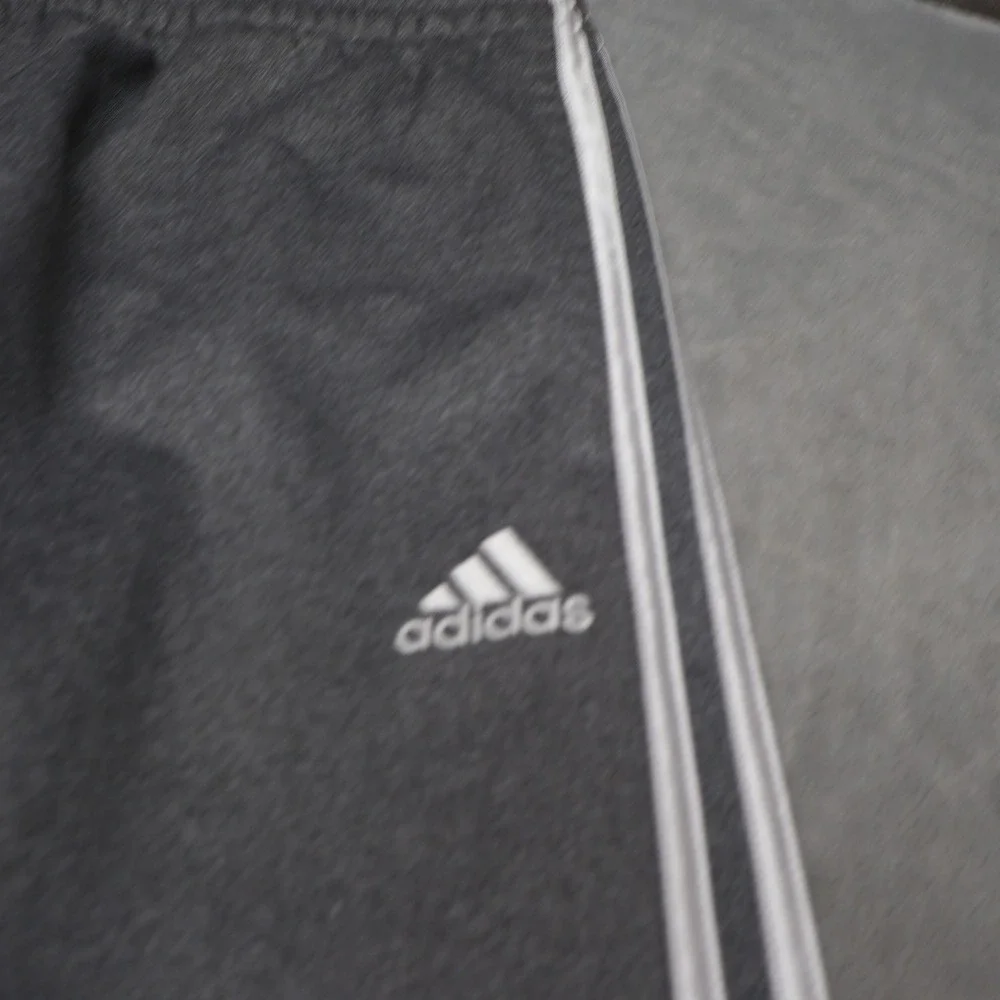 Adidas Track Pants Men XL 18/20 Gray Tapered Athletic Joggers Sport Gym 28x31